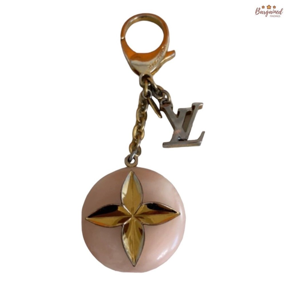 Authentic LOUIS VUITTON Rose Acetate Hollow Flower Vellur Key Holder Bag Charm